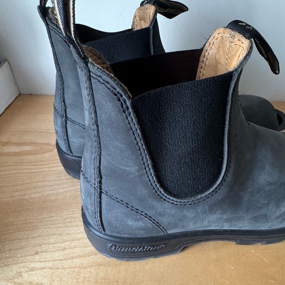 Blundstone women’s size 7 US AUS 4 Rustic Black - Picture 5 of 6